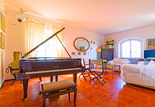Villa in Magazzini - Villa Stefania Isola d'Elba Villa in Magazzini - Villa Stefania Isola d'Elba