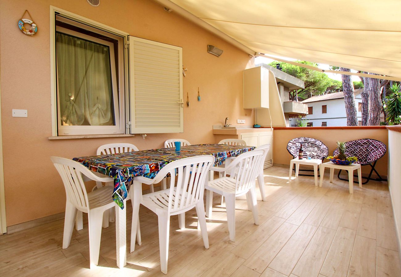 Marina di Grosseto - Wohnung  Il Timone - Mittagessen auf der Terrasse