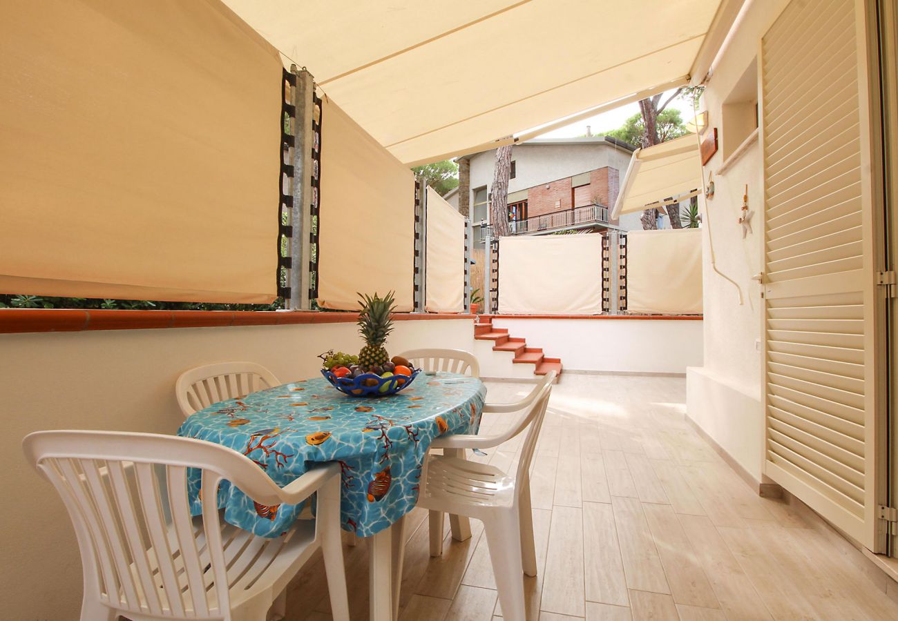 Marina di Grosseto - Wohnung L'Oblò - Essbereich auf der Terrasse