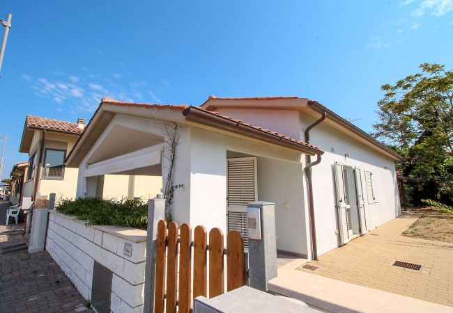 freistehendes Haus in Marina di Grosseto - Villino Azzurro