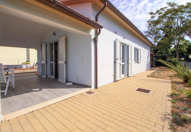 Chalet in Marina di Grosseto - Villino Azzurro al mare Chalet in Marina di Grosseto - Villino Azzurro al mare