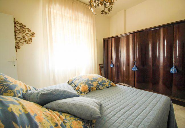 Villa in Marina di Grosseto - Villa Gio-Dì con grande giardino Villa in Marina di Grosseto - Villa Gio-Dì con grande giardino