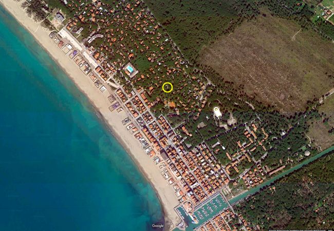 Villa in Marina di Grosseto - Villa Gio-Dì con grande giardino Villa in Marina di Grosseto - Villa Gio-Dì con grande giardino