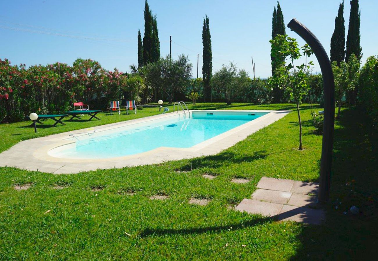 Chalet in Principina Terra - Villetta l'Oasi