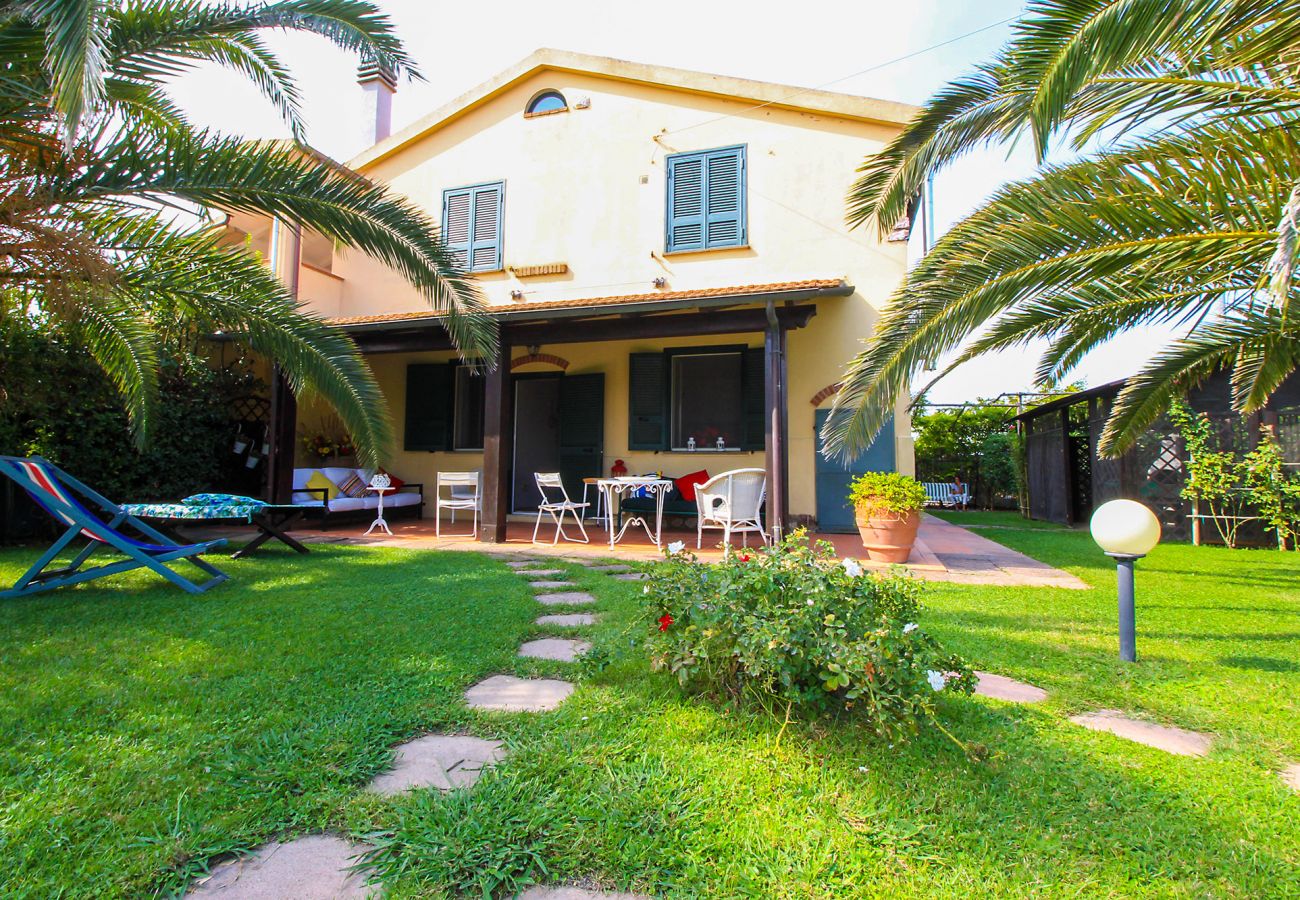 Chalet in Principina Terra - Villetta l'Oasi