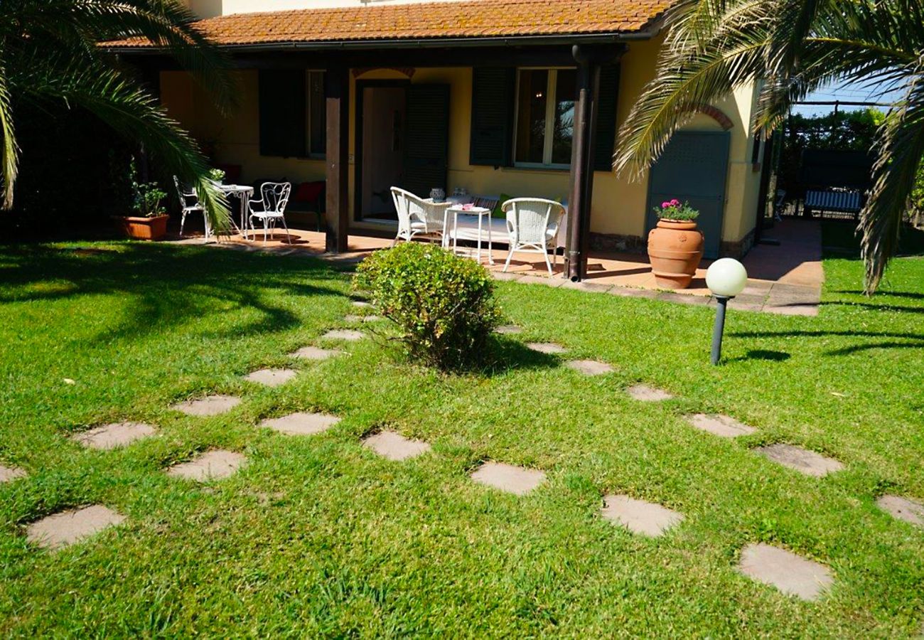 Chalet in Principina Terra - Villetta l'Oasi