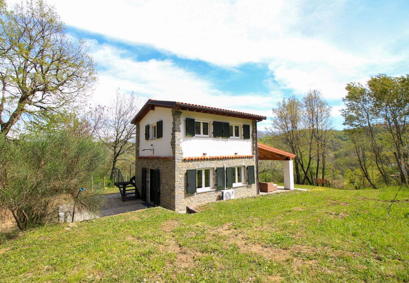 Ferienhaus in Tendola - La Padula - Casa Fantasma