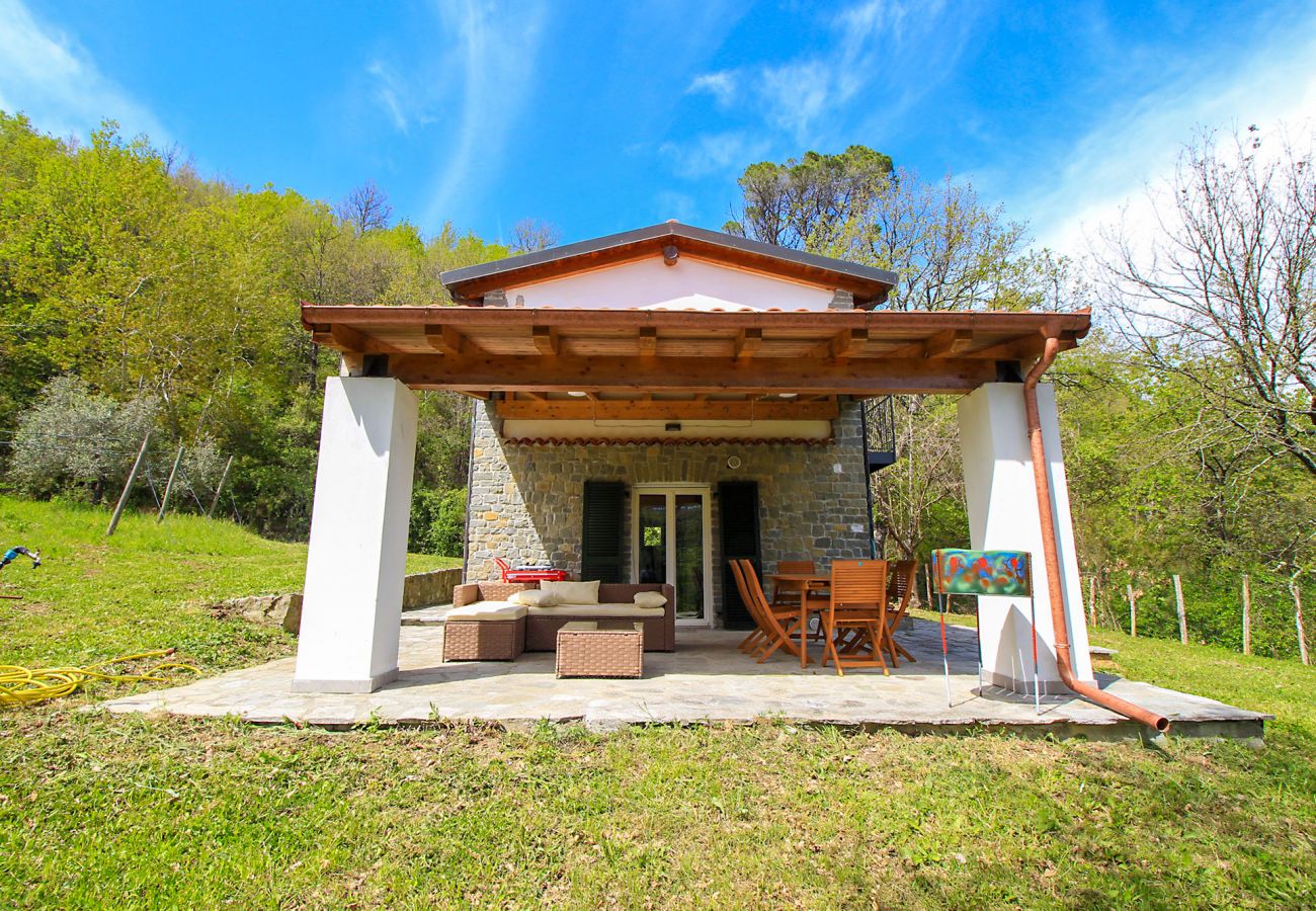 Ferienhaus in Tendola - La Padula - Casa Fantasma