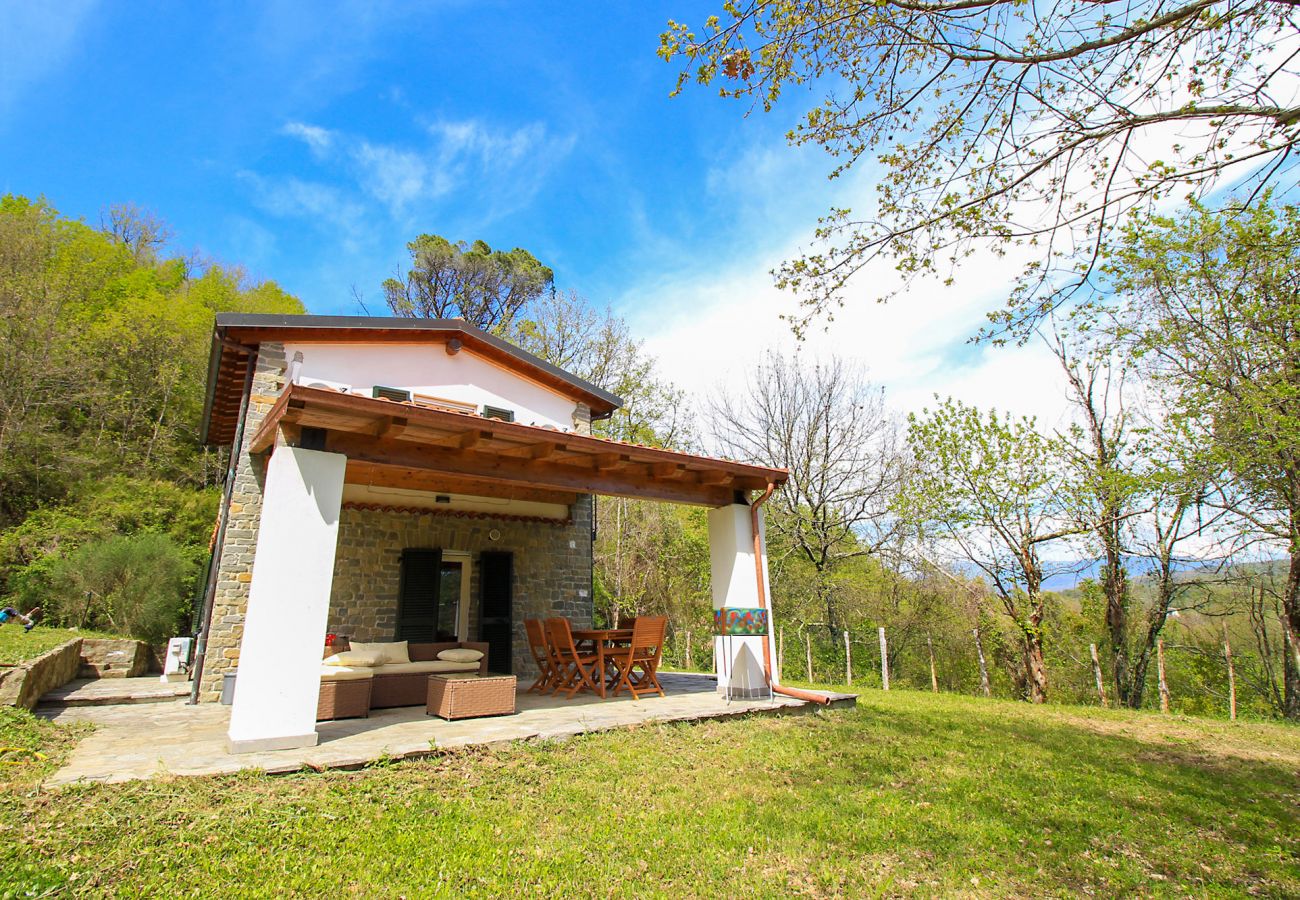 Ferienhaus in Tendola - La Padula - Casa Fantasma