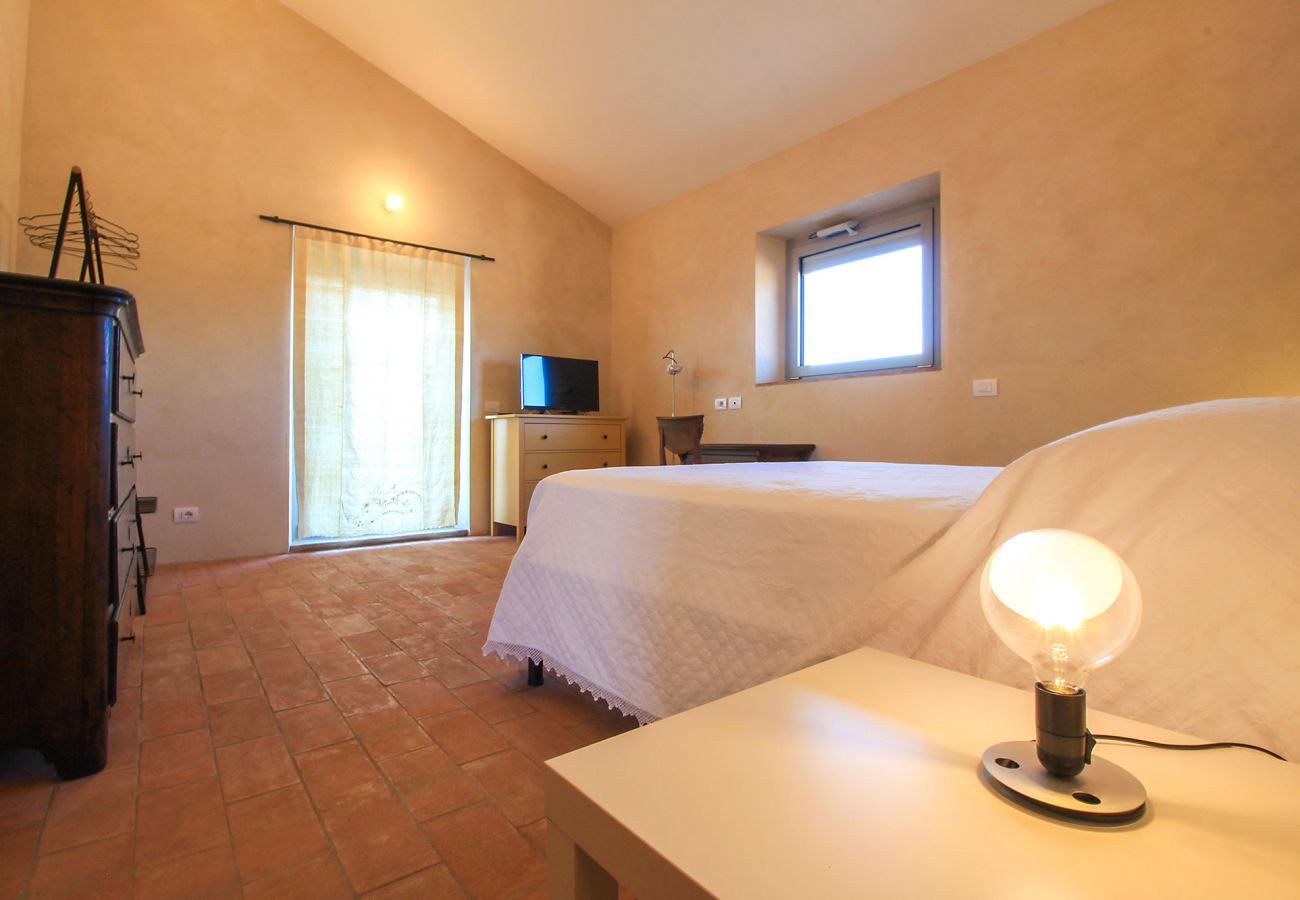 Ferienhaus in Magliano in Toscana - La Centurina mit Panoramablick
