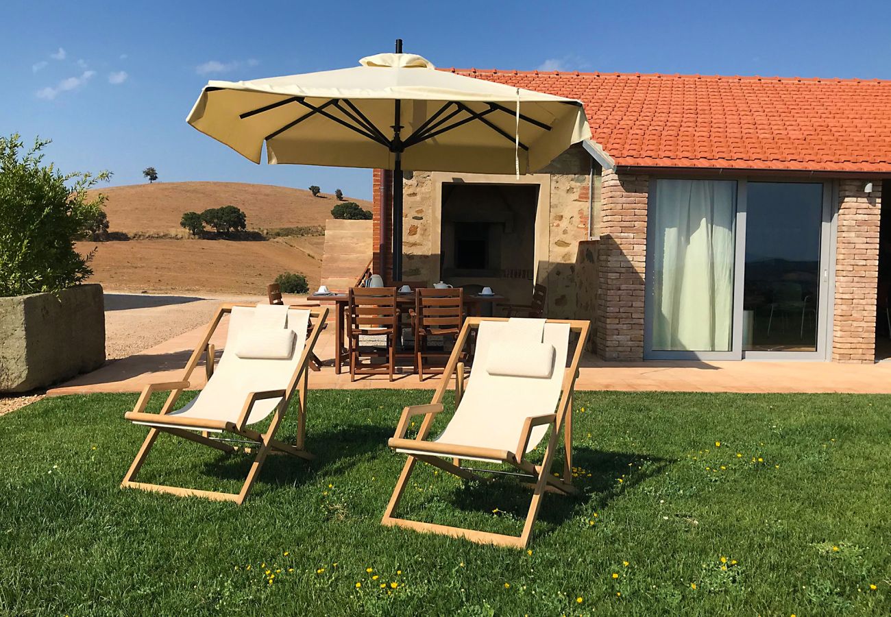 Ferienhaus in Magliano in Toscana - La Centurina mit Panoramablick