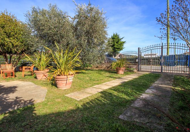 Chalet à Rispescia - Villino L'Ulivo Rispescia nel Parco della Maremma Chalet à Rispescia - Villino L'Ulivo Rispescia nel Parco della Maremma