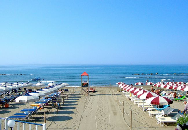 Castiglione della Pescaia - Appartamento Anna -  La spiaggia sabbiosa