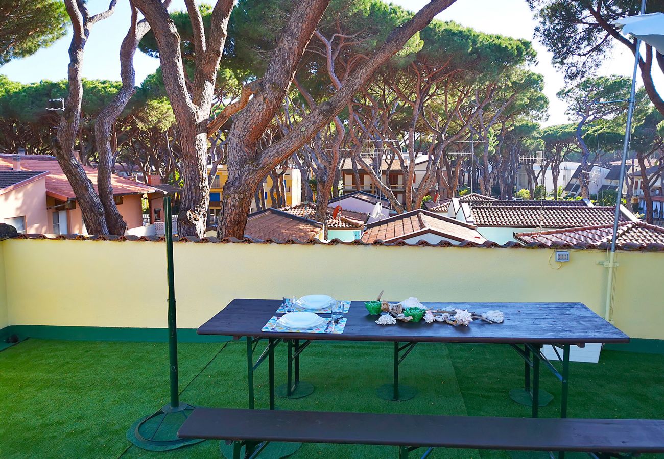 Marina di Grosseto-Appartamento Lavanda- Pranzare in terrazza