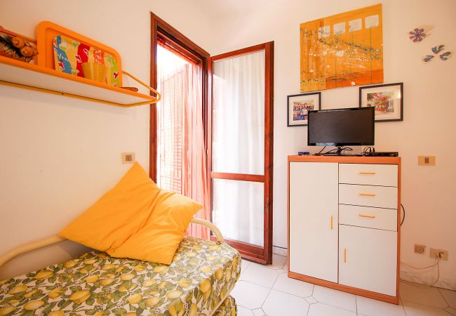 Appartamento a Marina di Grosseto - Appartamento Rosmarina 300 metri dal mare Appartamento a Marina di Grosseto - Appartamento Rosmarina 300 metri dal mare