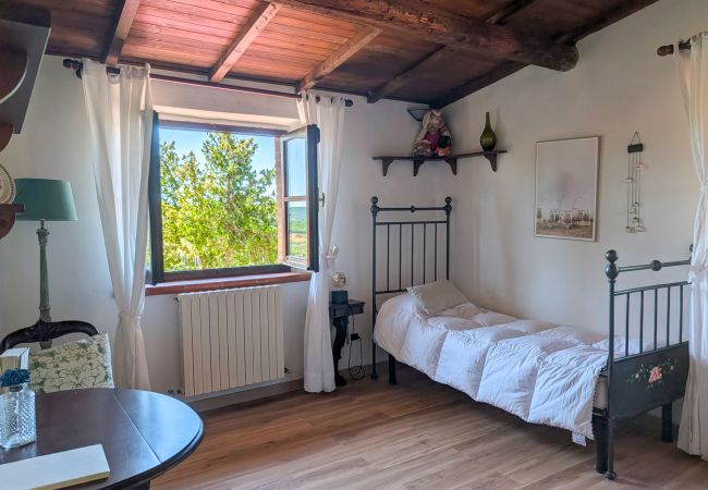 Villa a Suvereto - Villa Poggio al Coniglio a Suvereto con piscina Villa a Suvereto - Villa Poggio al Coniglio a Suvereto con piscina