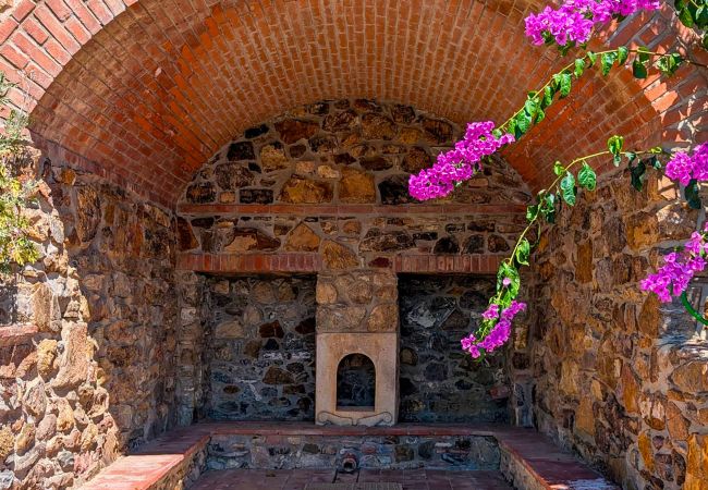 Villa a Suvereto - Villa Poggio al Coniglio a Suvereto con piscina Villa a Suvereto - Villa Poggio al Coniglio a Suvereto con piscina