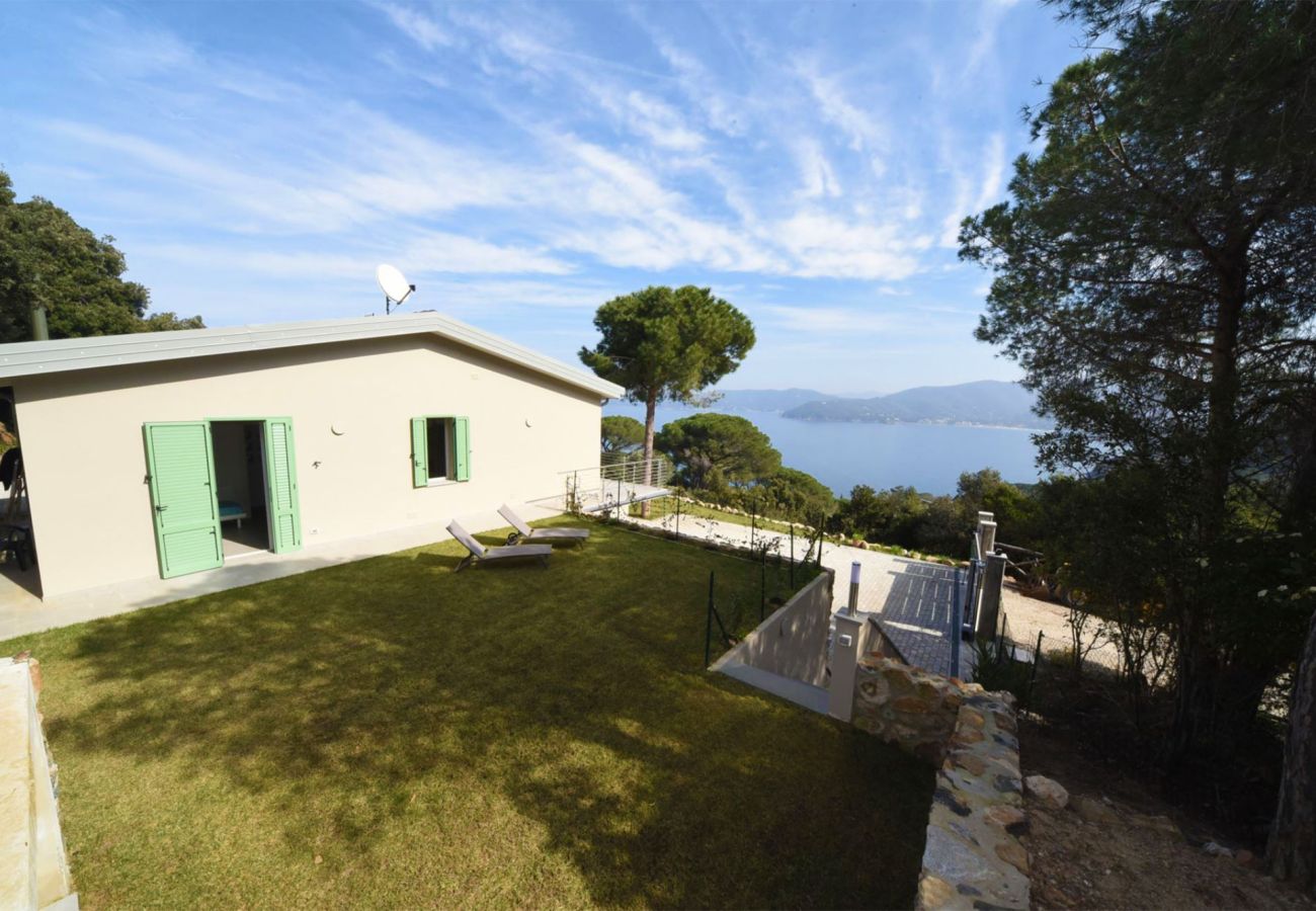 Villa a Marciana Marina - Villa Laura Isola d'Elba con vista mare