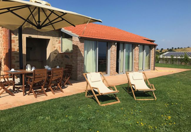 Casa a Magliano in Toscana - La Centurina con vista panoramica