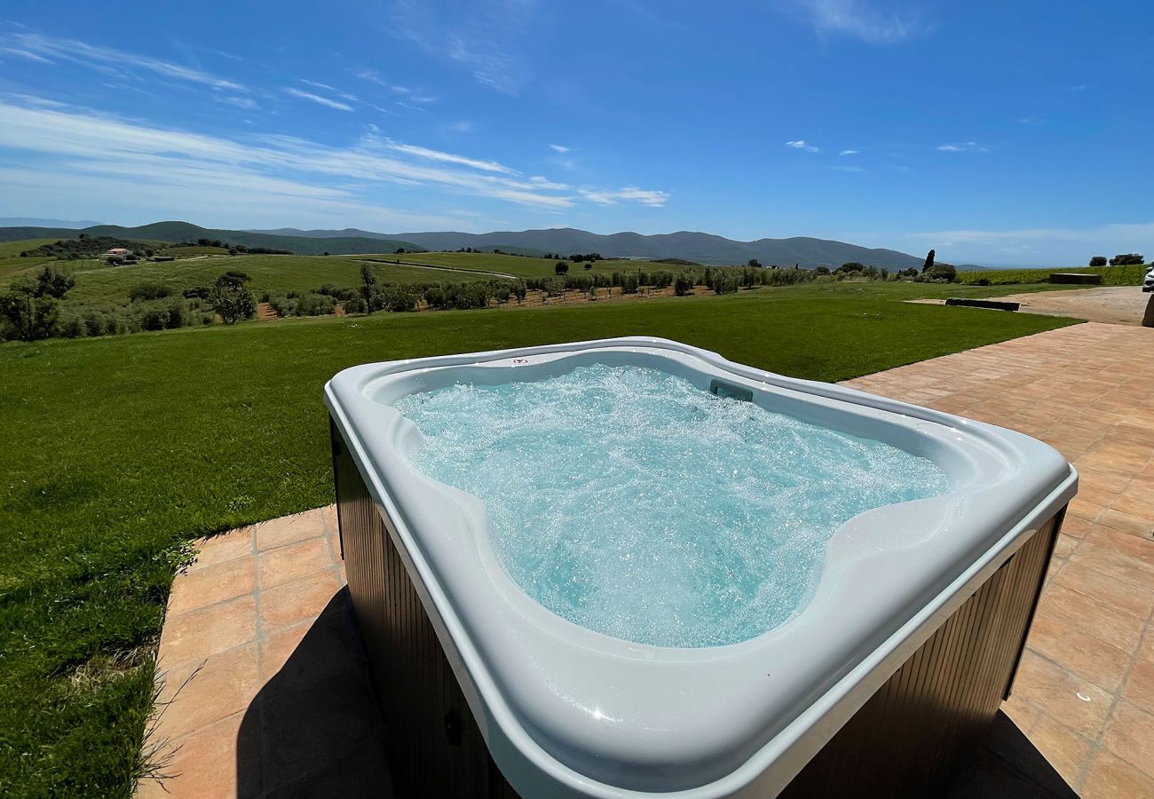 Casa a Magliano in Toscana - La Centurina con vista panoramica