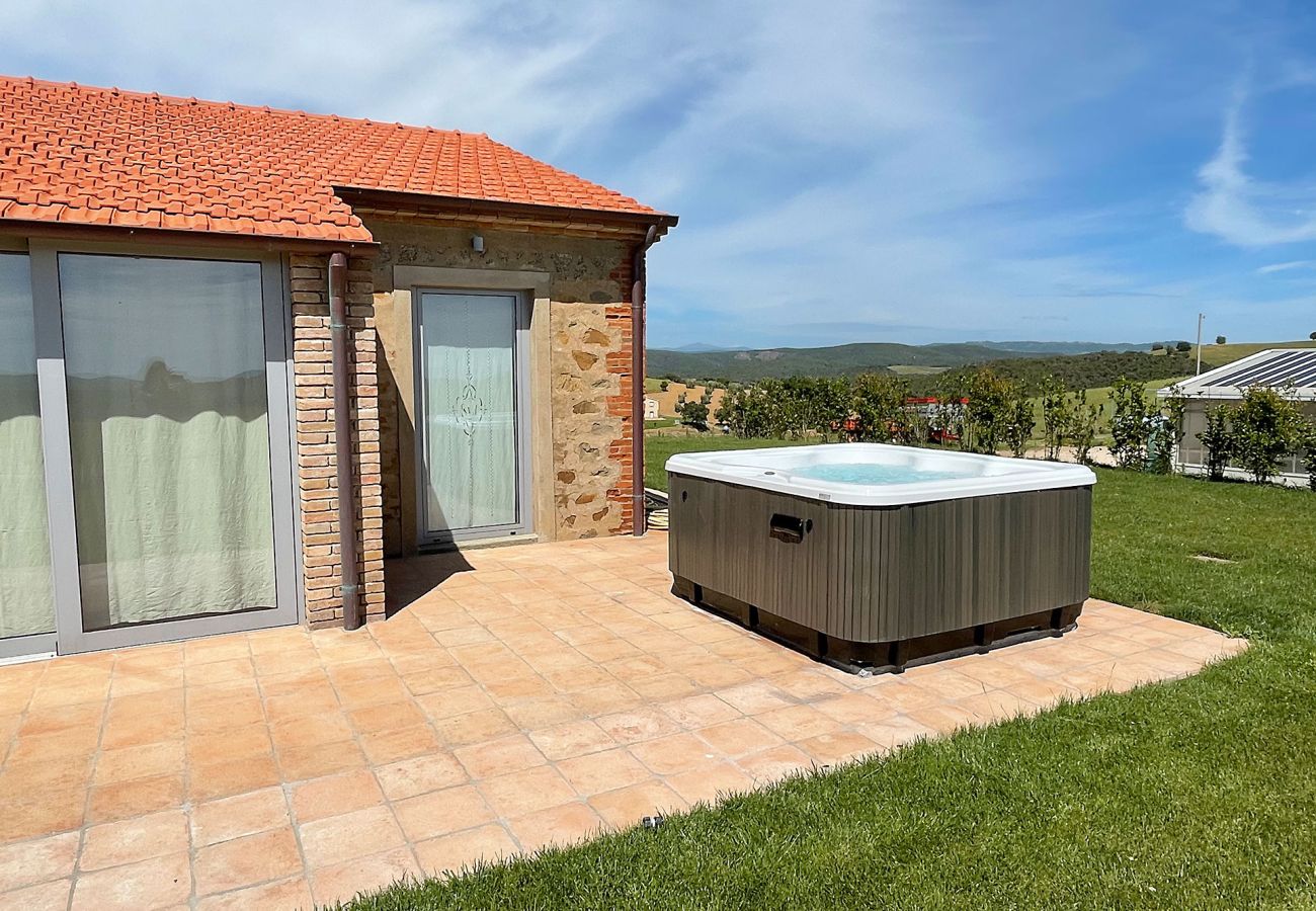 Casa a Magliano in Toscana - La Centurina con vista panoramica