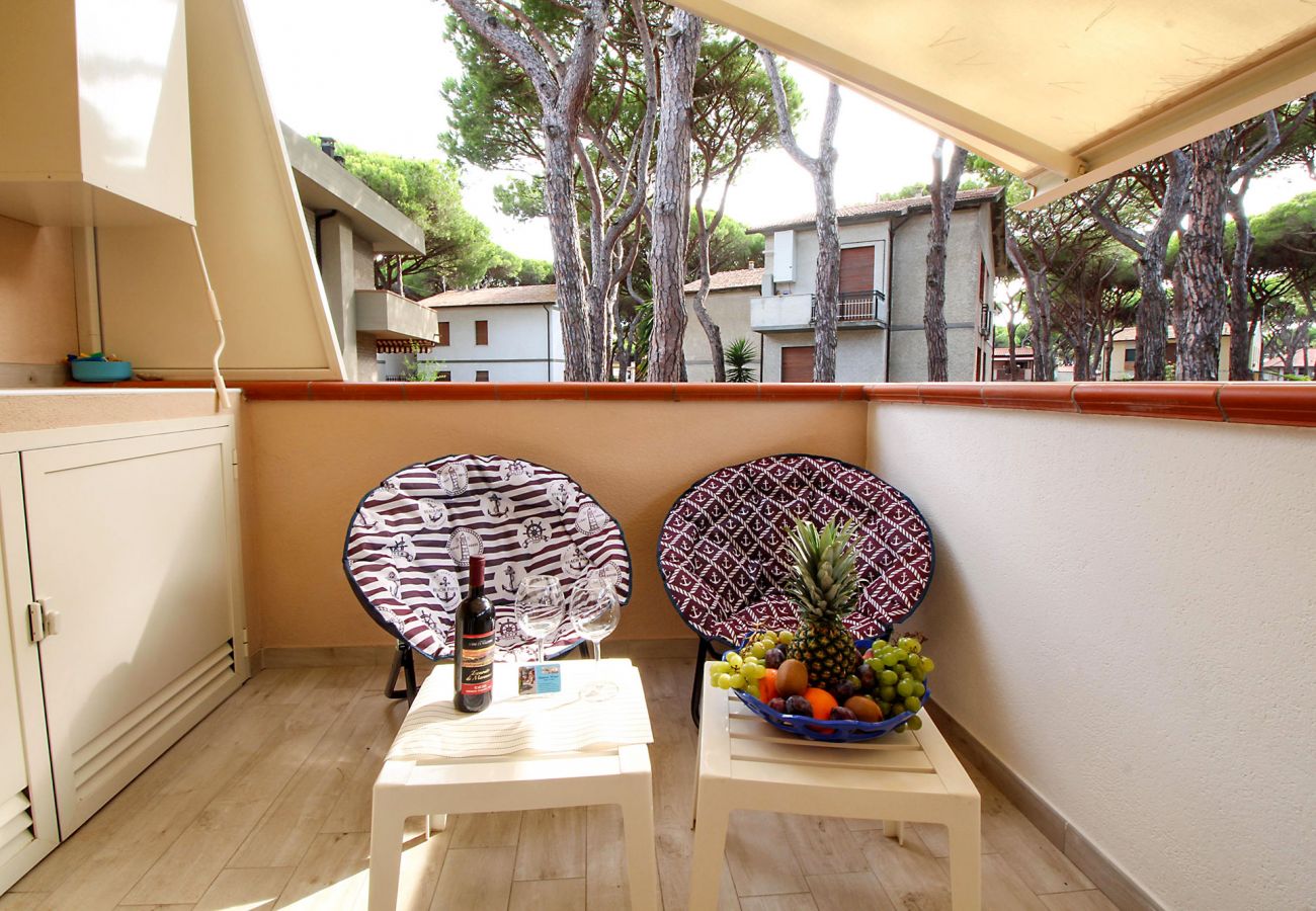 Marina di Grosseto - Il Timone Apartment - The covered terrace