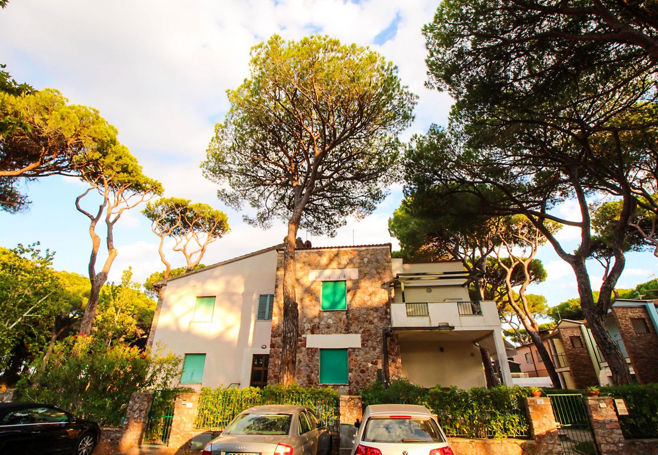 Marina di Grosseto - Lavanda Apartment - The facade of the house