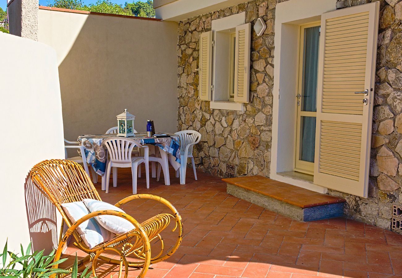 Chalet in Capoliveri - Villetta Le Pitte