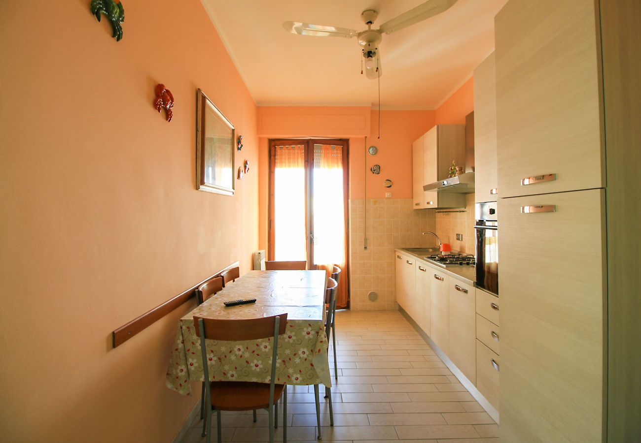 Apartment in Follonica - Appartamento Follonica 95