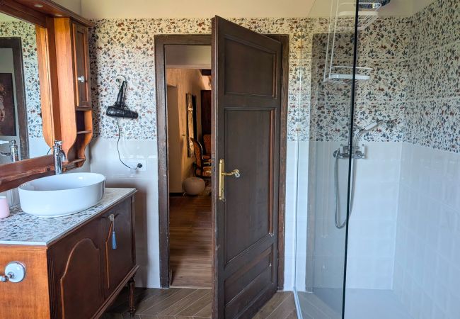 Villa in Suvereto - Villa Poggio al Coniglio a Suvereto con piscina Villa in Suvereto - Villa Poggio al Coniglio a Suvereto con piscina