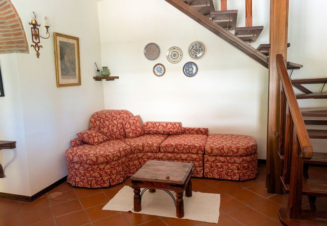 Villa in Suvereto - Villa Poggio al Coniglio a Suvereto con piscina Villa in Suvereto - Villa Poggio al Coniglio a Suvereto con piscina